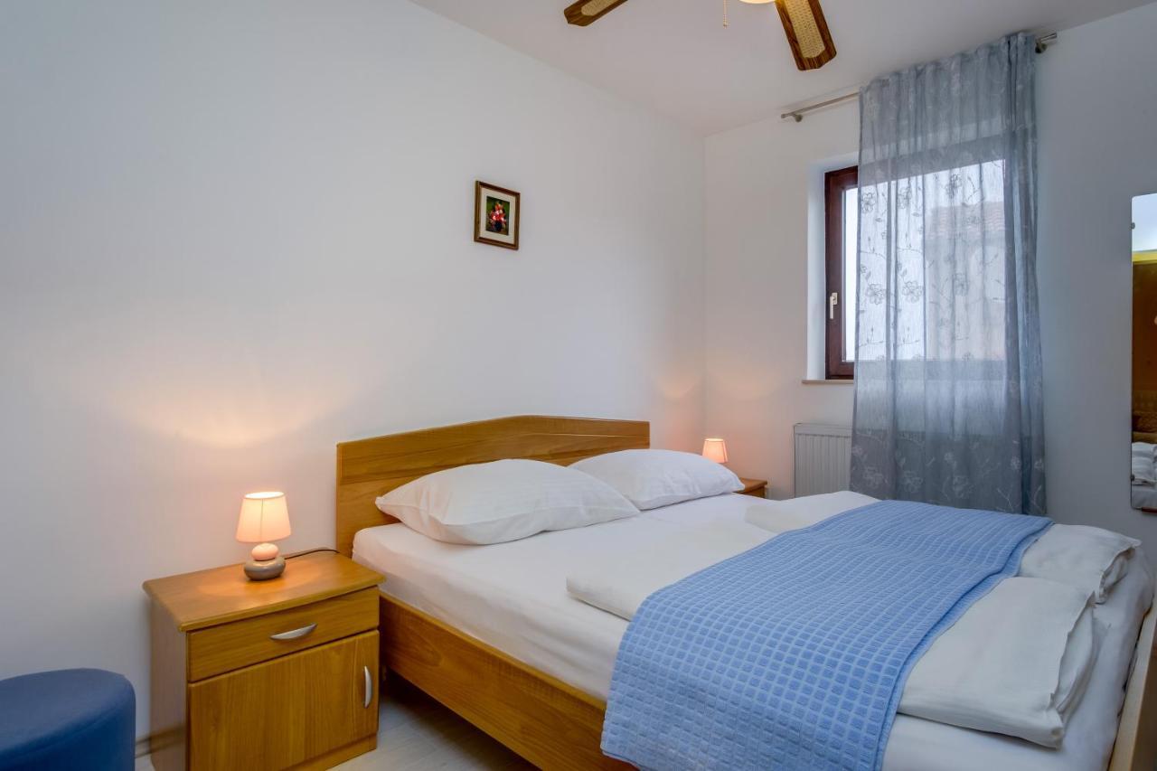 Apartments Anci Mali Lošinj Buitenkant foto